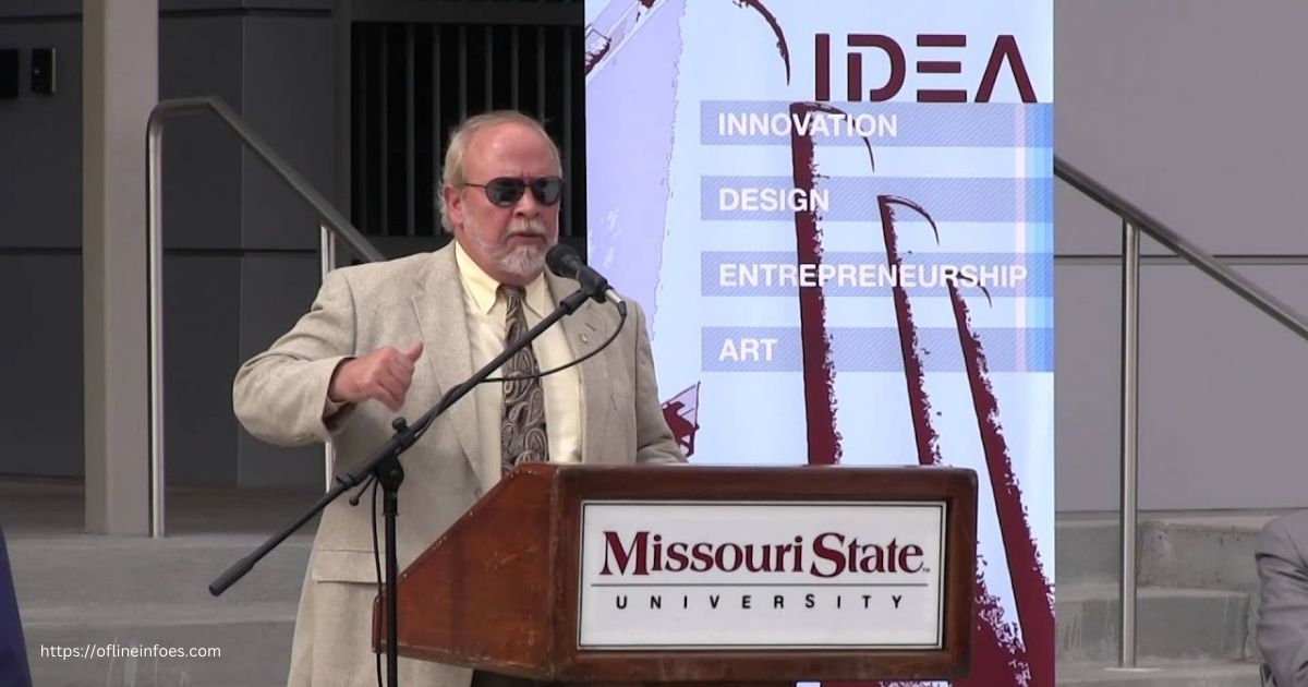 Who is Robert Plaster